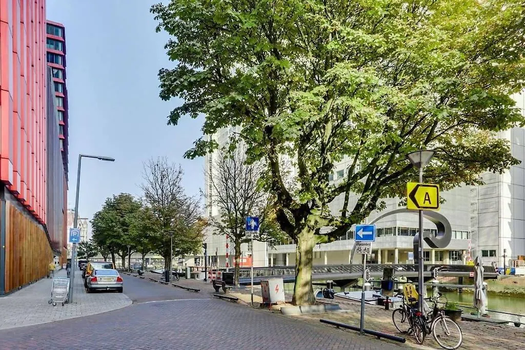 Stunning View Apt Free Parking Apartment Rotterdam