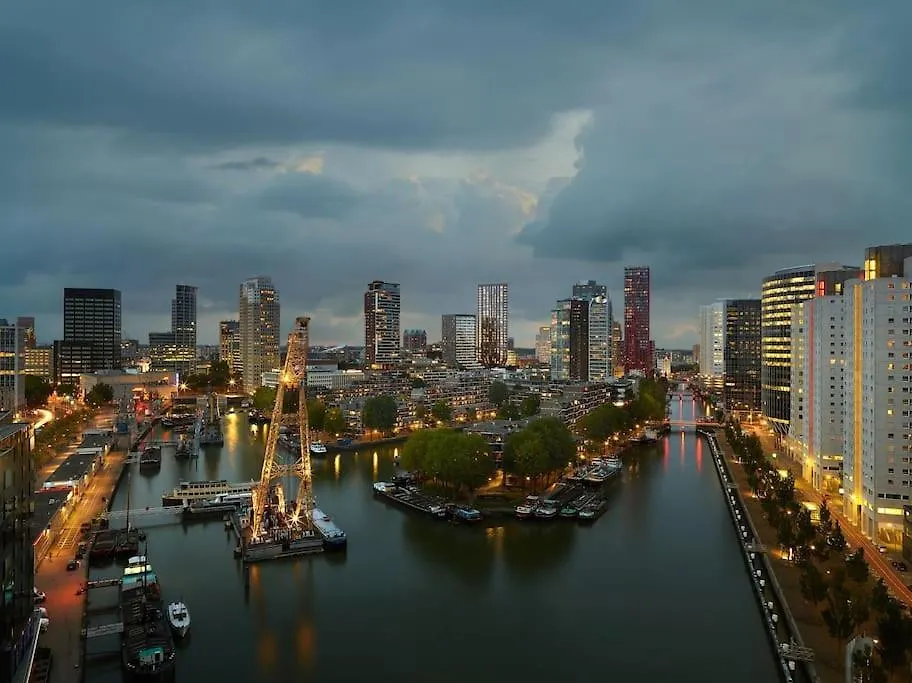 Stunning View Apt Free Parking Apartment Rotterdam