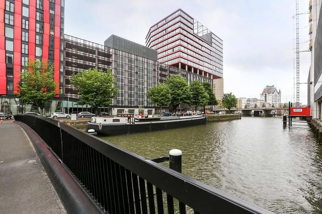 Stunning View Apt Free Parking Apartment Rotterdam