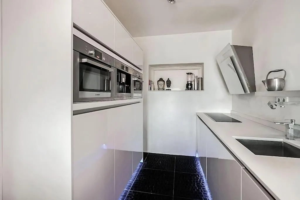 Stunning View Apt Free Parking Apartment Rotterdam