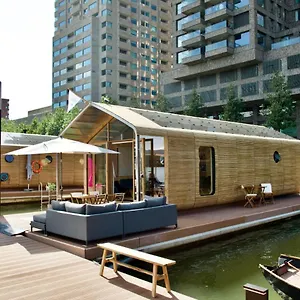 Wikkelboats At Floating Rijnhaven Holiday home